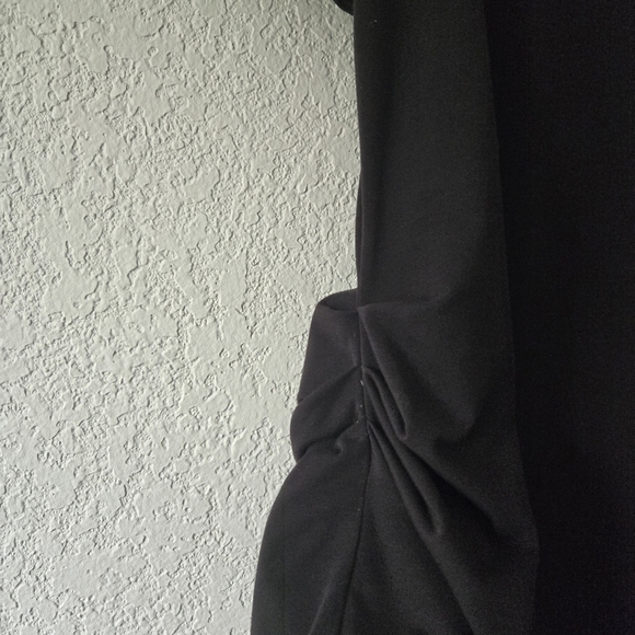 Ahtleta M Black Ruched Short Sleeve Tee Shirt Lyocell Blend - Picture 3 of 7